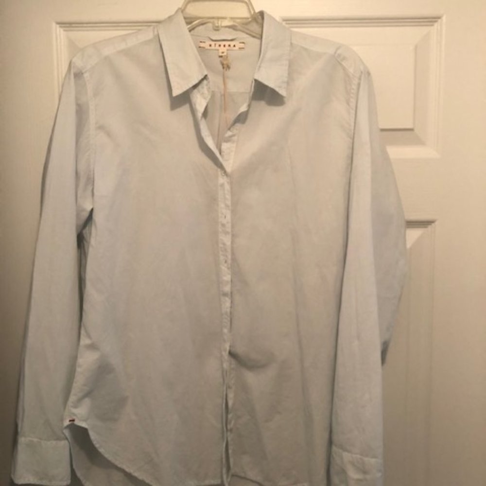 Xirena Beau Button Down Shirt  NWT- Size Medium - Light Blue